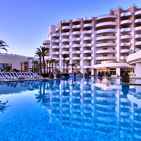 Db San Antonio + Hotel