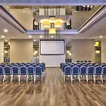 Db San Antonio + فندق خليج سانت بول