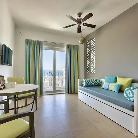 Hotel Db San Antonio + 4*