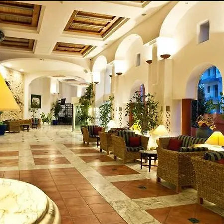 Hotel Db San Antonio + 4*