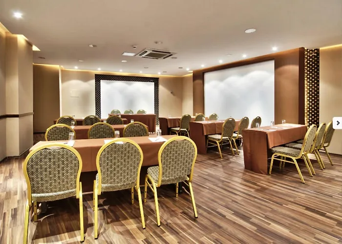 Db San Antonio + 4* Σεντ Πόλς Μπέι