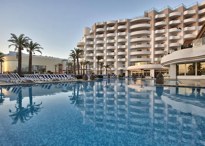 Hotell Db San Antonio + St. Paul's Bay