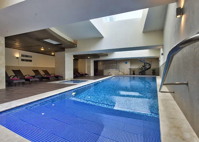 Hotell Db San Antonio + 4*