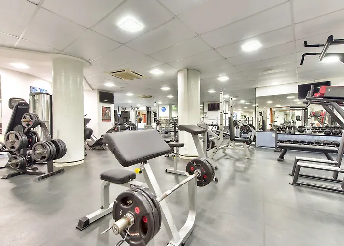 Ξενοδοχείο Db San Antonio + 4*