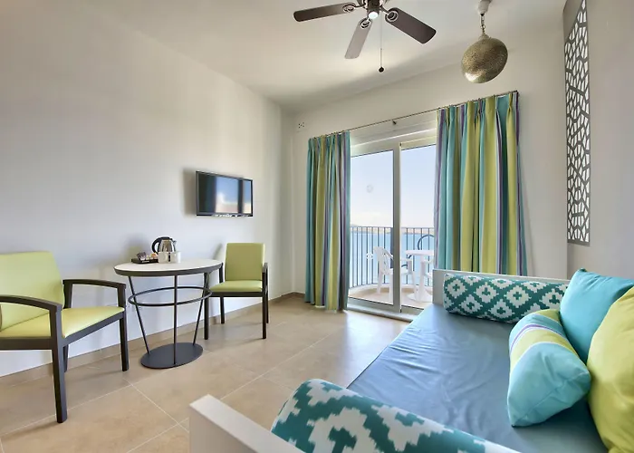 Db San Antonio + Отель