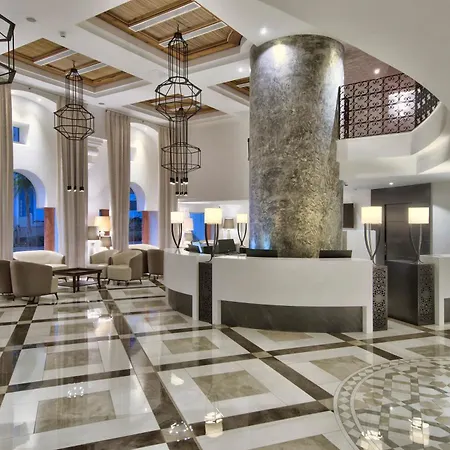 Отель Db San Antonio + 4*